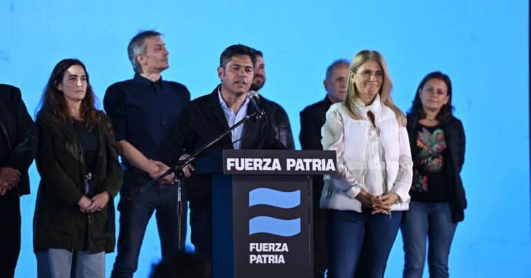 Kicillof hace el último intento para poder endeudarse: qué cargos y fondos le ofrecen a la oposición y a La Cámpora
