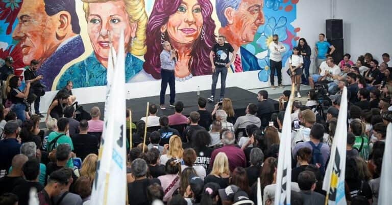 Máximo Kirchner salió en defensa de Cristina y profundizó la interna del PJ: “¿Cómo puede ser que responsabilicen a la mujer que no puede salir de su casa?»
