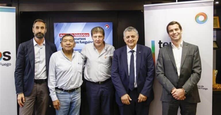 YPF avanza con su plan de venta de yacimientos para concentrarse en Vaca Muerta: le traspasó a Tierra del Fuego áreas convencionales
