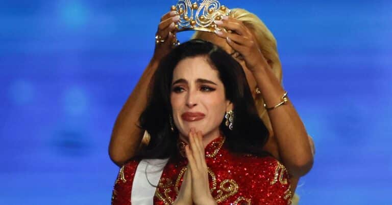 Cómo fue el paso de Fátima Bosch, la ganadora de Miss Universo 2025, por el certamen: de su debut accidentado a triunfar como la «diosa del amor» en medio de las polémicas