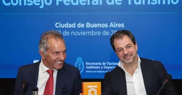 En tono de broma, Daniel Scioli presentó su marca de yerba mate “Pichichi” con un curioso slogan: «Se te fue la mano»