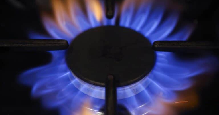 Cambios en las tarifas de luz y gas: a partir de enero, 7 millones de familias pierden los subsidios