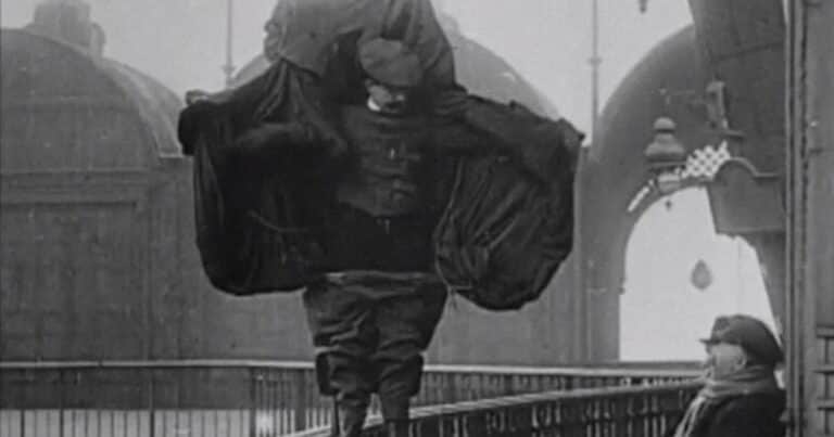 La increíble historia del sastre que creyó que podía volar y se tiró de la torre de Eiffel