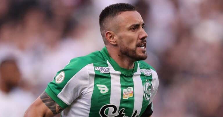 Alan Ruschel, nueve años después de la tragedia del Chapecoense: «Todo quedó a oscuras y en silencio»