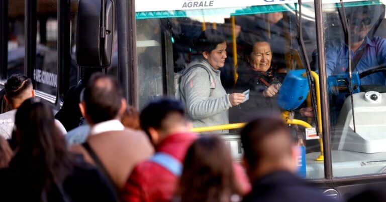 Inflación: aumentos del colectivo y la carne meten presión a los precios y el índice podría llegar al 2,5% este mes