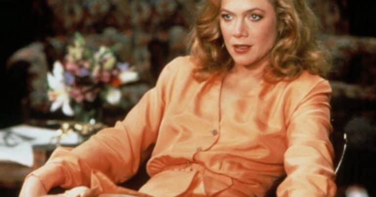 Kathleen Turner está irreconocible y contó el drama que sufre