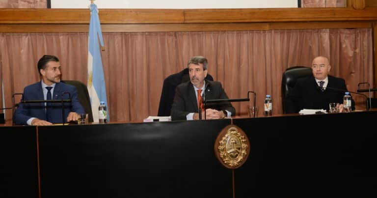 Tiene fecha de veredicto el juicio por la causa del «Fútbol para Todos» en la que están Capitanich y Aníbal Fernández