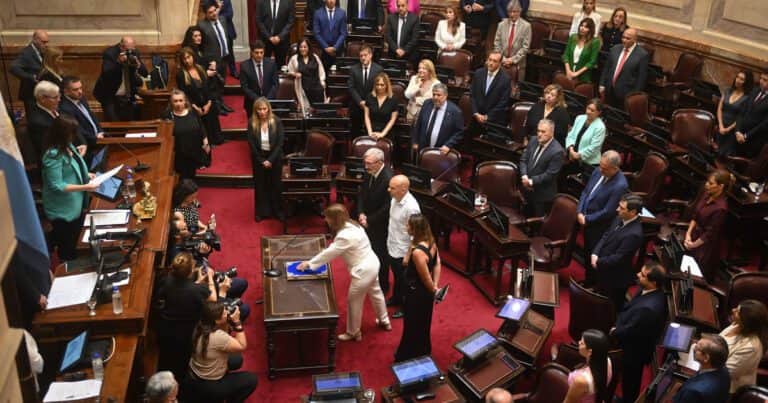 Se reconfigura el Senado: con la jura de los legisladores, el oficialismo gana bancas y Cristina Kirchner pierde poder