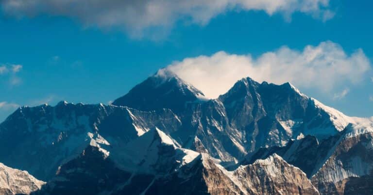 La llaman «la Zona de la Muerte» del Monte Everest y allí suceden cosas aterradoras