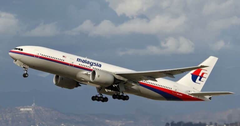 Malasia reactiva la búsqueda del vuelo MH370: una década de teorías, restos hallados y ninguna respuesta