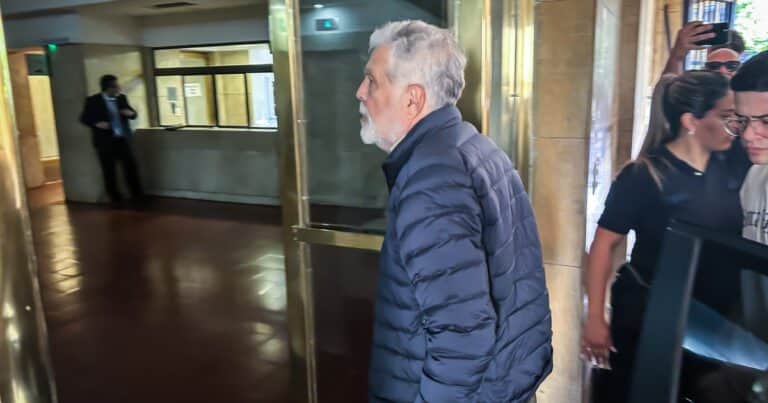 Tragedia de Once: examinan la salud de Julio De Vido para resolver si vuelve a la prisión en su chacra