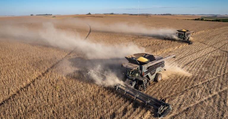 La venta de maquinaria agrícola cayó en noviembre 13,4% interanual