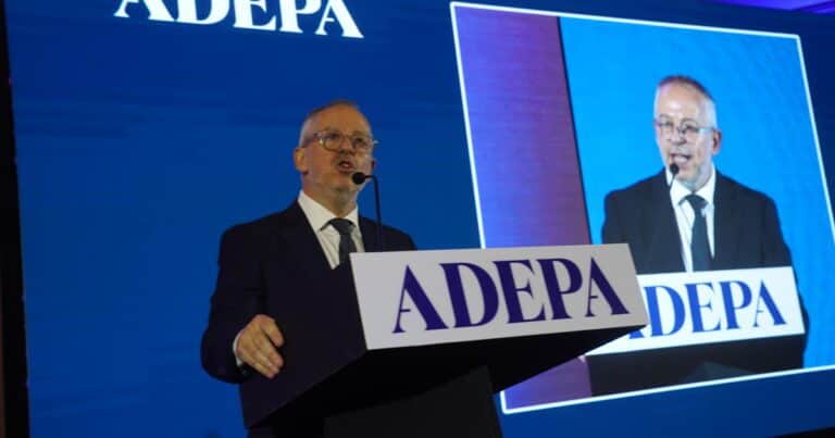 ADEPA destacó el rol del periodismo, cuestionó el hostigamiento de la AFA y alertó por el nuevo Código Penal que impulsa el Gobierno