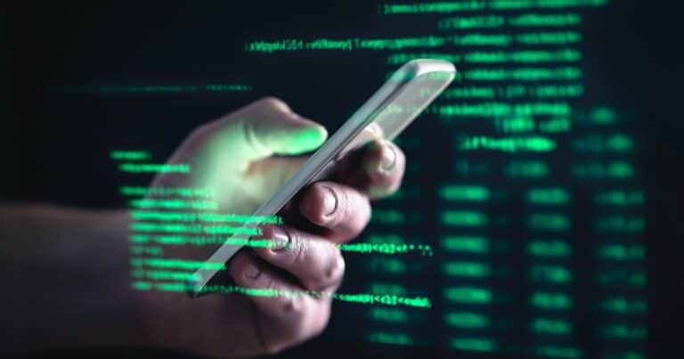 Cómo detectar si tu celular está intervenido: todas las señales y cómo protegerse, paso a paso