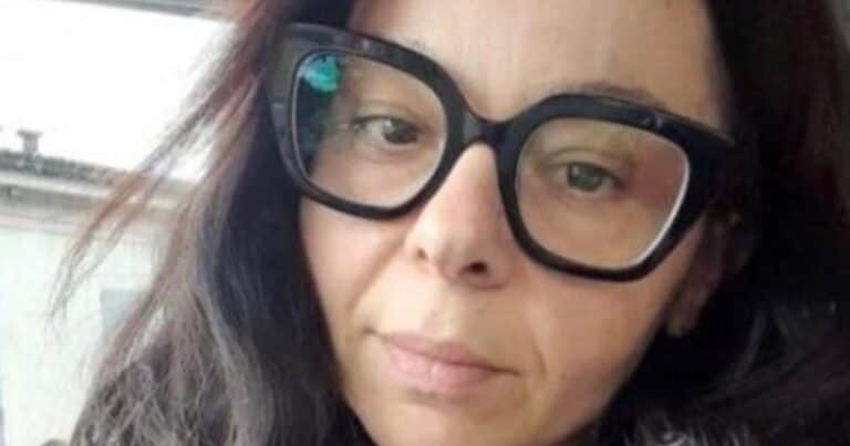 Bajó 50 kilos, se sometió a una cirugía y descubrieron que tenía una tijera en su abdomen: «Estoy viva de milagro»