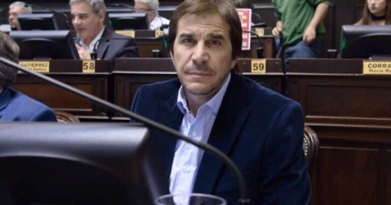 Javier Faroni admite su relación con Chiqui Tapia, pero dice que es todo legal