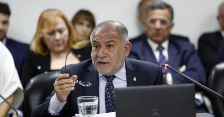 Luis Juez dejó el PRO pero seguirá como aliado del Gobierno