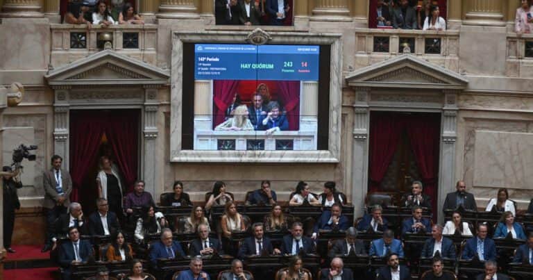Javier Milei y sus medidas, EN VIVO: tras la jura de los nuevos diputados, el Gobierno define los textos de los proyectos de reformas que enviará al Congreso