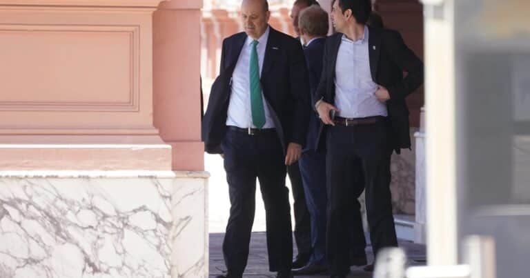 El Gobierno presenta la reforma laboral y apuesta a conseguir su sanción en el Congreso antes de fin de año