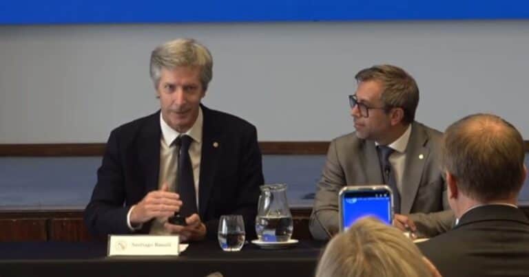 Santiago Bausili dijo que el nuevo esquema de bandas del dólar que se ajustará por inflación «es un aporte para reducir la incertidumbre hacia adelante»
