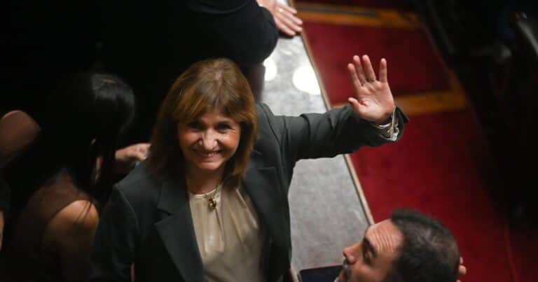 Frenéticas negociaciones en el Senado para arrancar esta semana con el debate de la reforma laboral