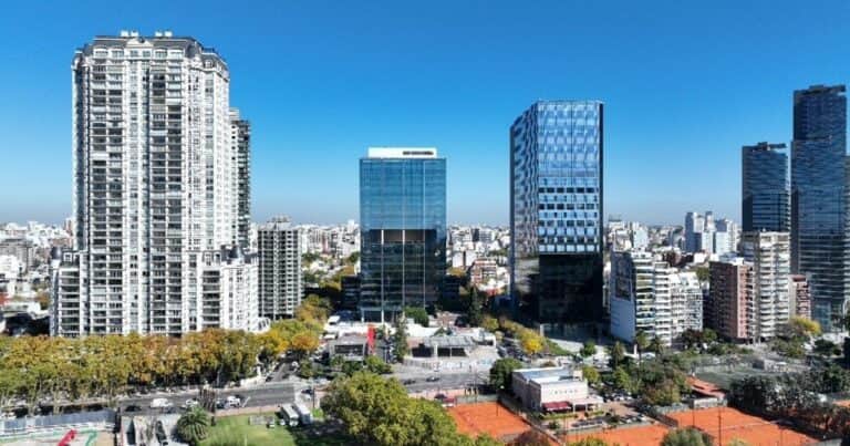 La dueña de las torres Le Parc le pagó a Gerardo Werthein US$ 73 millones por un terreno estratégico sobre Libertador