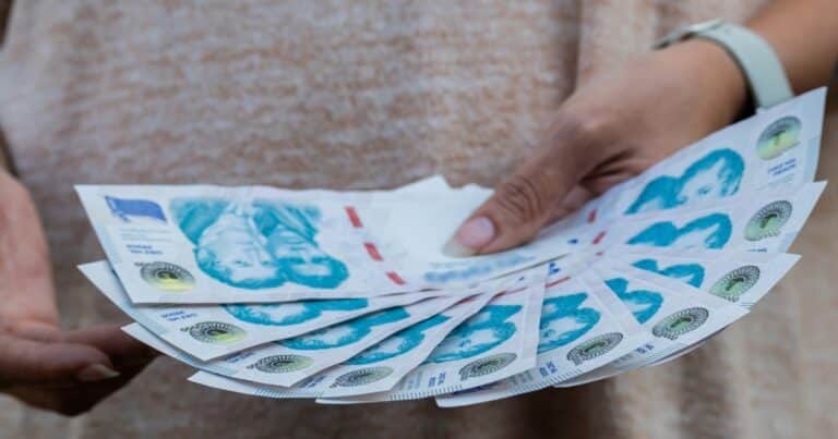 Los salarios buscan recuperarse en 2026: cómo cierran 2025 y qué aumentos prevén las grandes empresas para el próximo año