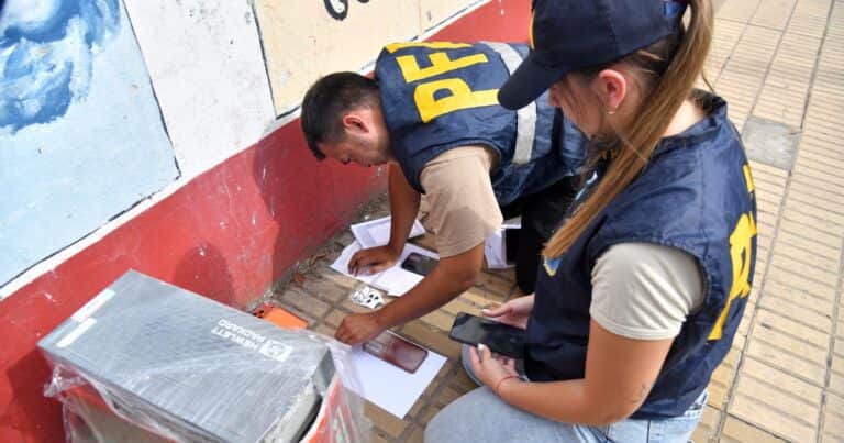 Las fotos y el video que muestran cómo Sur Finanzas ocultaba documentación a la Justicia