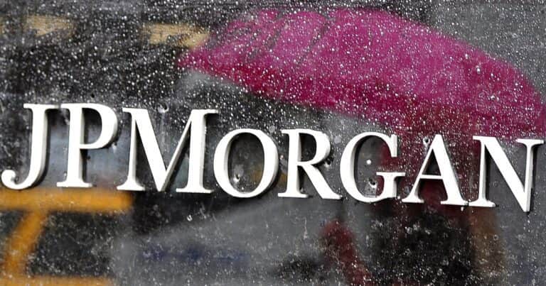 Llegarán más dólares a la Argentina si hay cambios en el dólar, dice JP Morgan