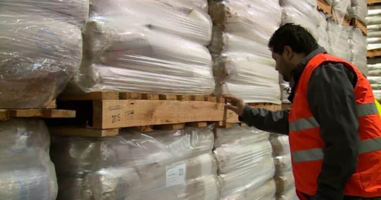 Importaciones: Senasa actualizó la normativa para los embalajes de madera y Sturzenegger lo festejó en las redes