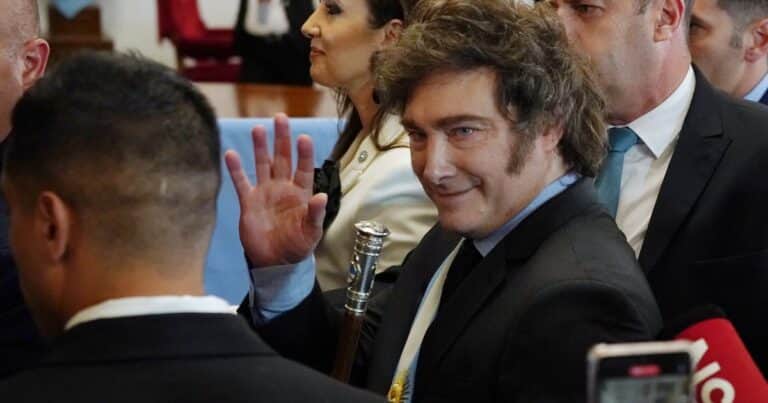 El Gobierno confirma el llamado a sesiones extraordinarias hasta el 30 de diciembre para tratar Presupuesto, reforma laboral y Código Penal