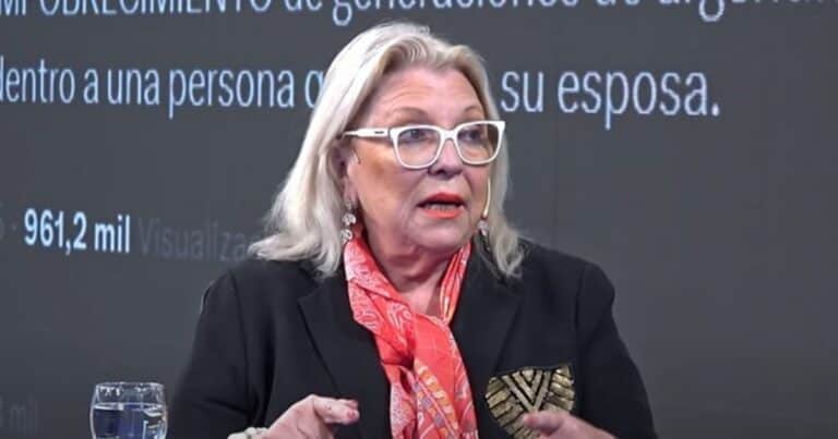 El Gobierno salió a negar un «pacto» con Sergio Massa para salvar a los dirigentes de la AFA y cruzó a Elisa Carrió