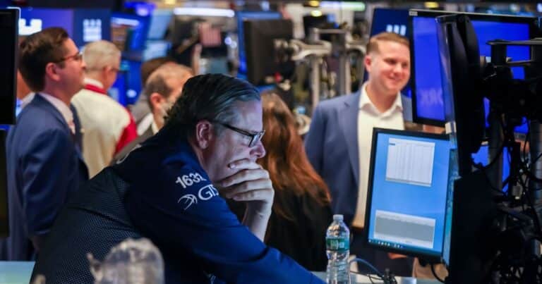 Euforia en Wall Street tras la salida de Maduro: los bonos de Venezuela trepan 8% y los de PDVSA escalan 30%