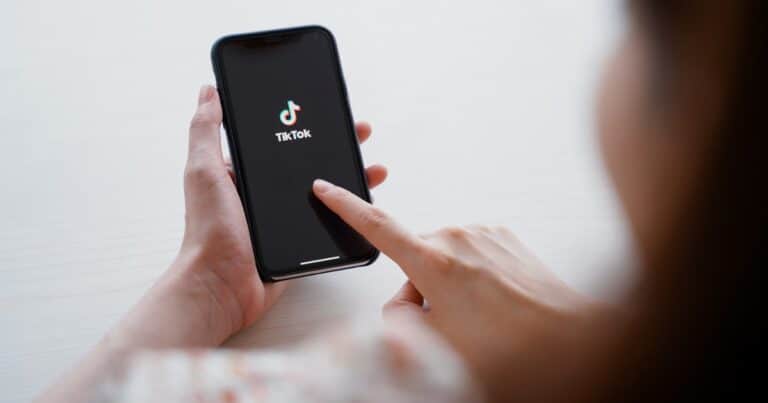 «Reto del Desmayo», el peligroso desafío viral de TikTok que le costó la vida a seis jóvenes