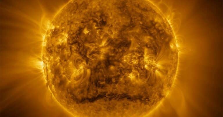 Una tormenta solar de magnitud histórica impacta la Tierra: expertos aseguran que no se registraba una similar desde 2003