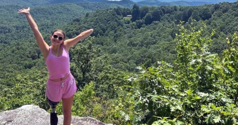 La adolescente de 15 años que sobrevivió al ataque de un tiburón: «Perdí la mano y la pierna, pero tuve tres ángeles»
