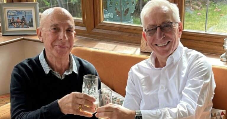«Me abandonaron cuando era bebé y 80 años después conocí a mi hermano»: la emotiva historia de John Moore y Lucas Borg