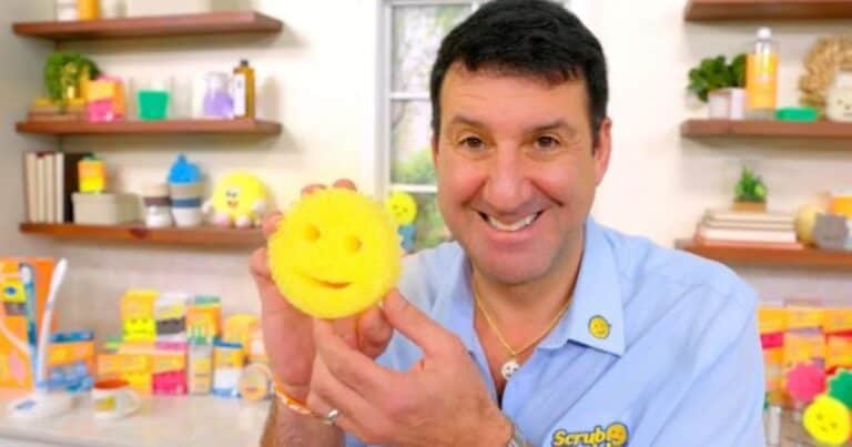 De lavar autos a crear la «esponja sonriente» que facturó 500 millones de dólares: Aaron Krause, el hombre detrás del éxito de Scrub Daddy