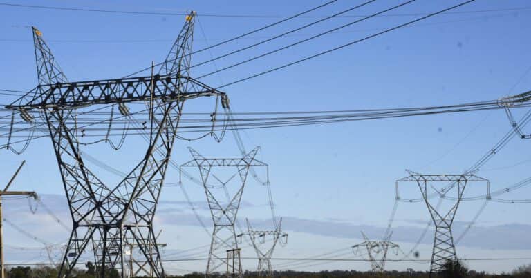 Apagón masivo: la red eléctrica del AMBA espera dos obras clave para evitar que varios barrios vuelvan a quedar a oscuras