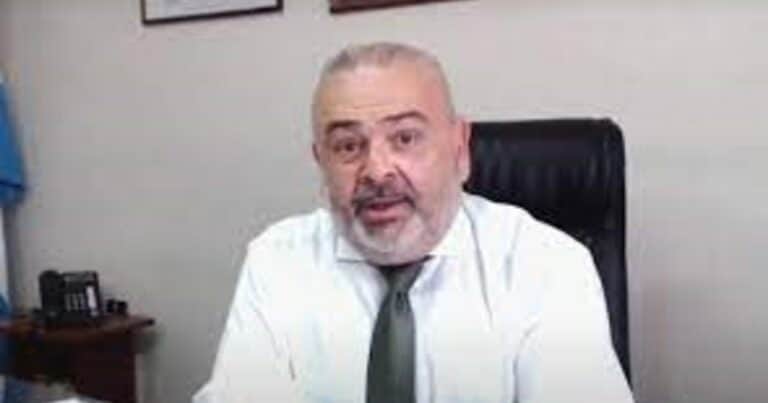 Un polémico juez de Entre Ríos habilitó la feria judicial para tratar un amparo contra el DNU de la SIDE