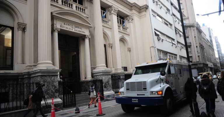 El oro del Banco Central ya representa el 20% de las reservas y en un año sumó US$ 4.500 millones