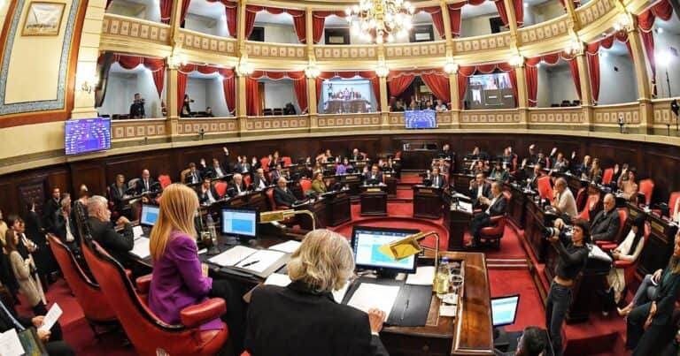 Piden la prisión preventiva de los empleados del Senado bonaerense acusados de abusos sexuales