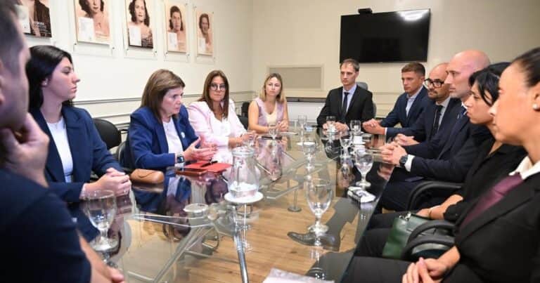 «Me importa dos ovarios si son menores», Bullrich se reunió con la familia de Jeremías Monzón y pidió la baja de edad de imputabilidad