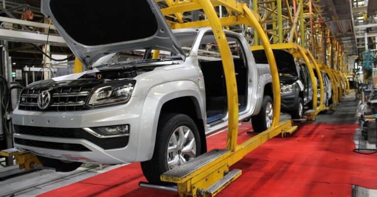 La producción automotriz cayó 30,1% y tuvo su peor mes de enero en seis años