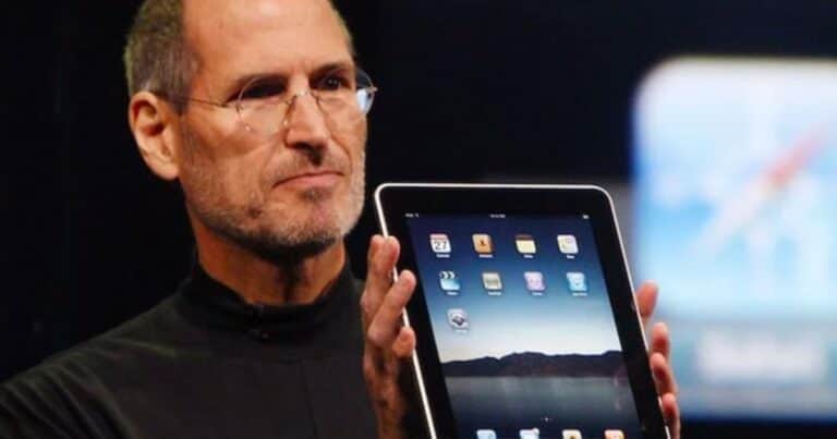 La frase de hoy, Steve Jobs: “Tu tiempo es limitado, no lo desperdicies viviendo la vida de otro”