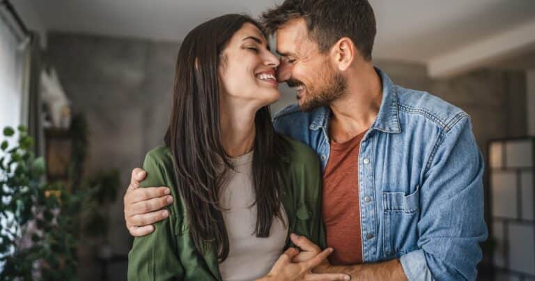 Los adultos se enamoran dos veces a lo largo de su vida, según un estudio