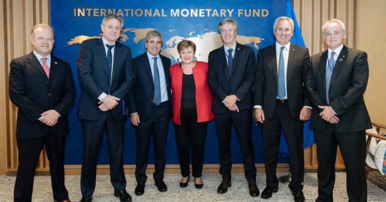 Llega una misión del FMI y el Gobierno confía en que no habrá cuestionamientos a la suspensión del nuevo IPC
