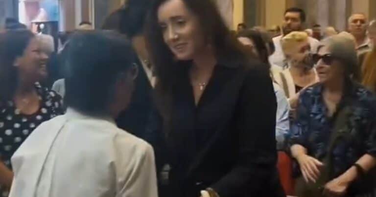 Victoria Villarruel fue a misa de cuaresma en sus primeras horas como presidenta por el viaje de Javier Milei