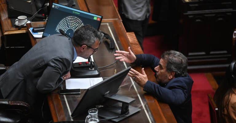 Polémica por las licencias: la trama de la negociación entre el Gobierno y sus aliados para destrabar la reforma laboral