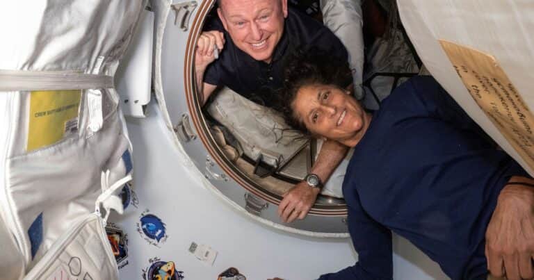 La NASA reconoció fallas que dejaron a los astronautas Suni Williams y Butch Wilmore nueve meses varados en el espacio